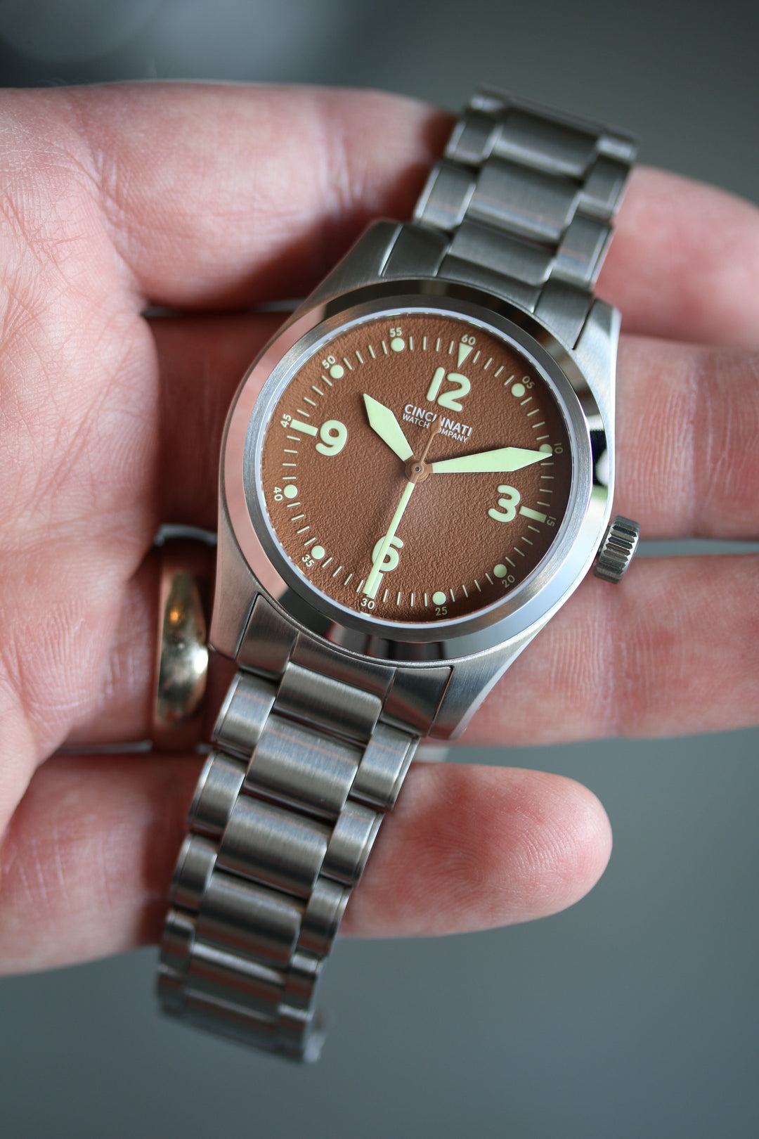 P-40 A-11 Warbird Mocha Mousse American Pilot Watch – Cincinnati