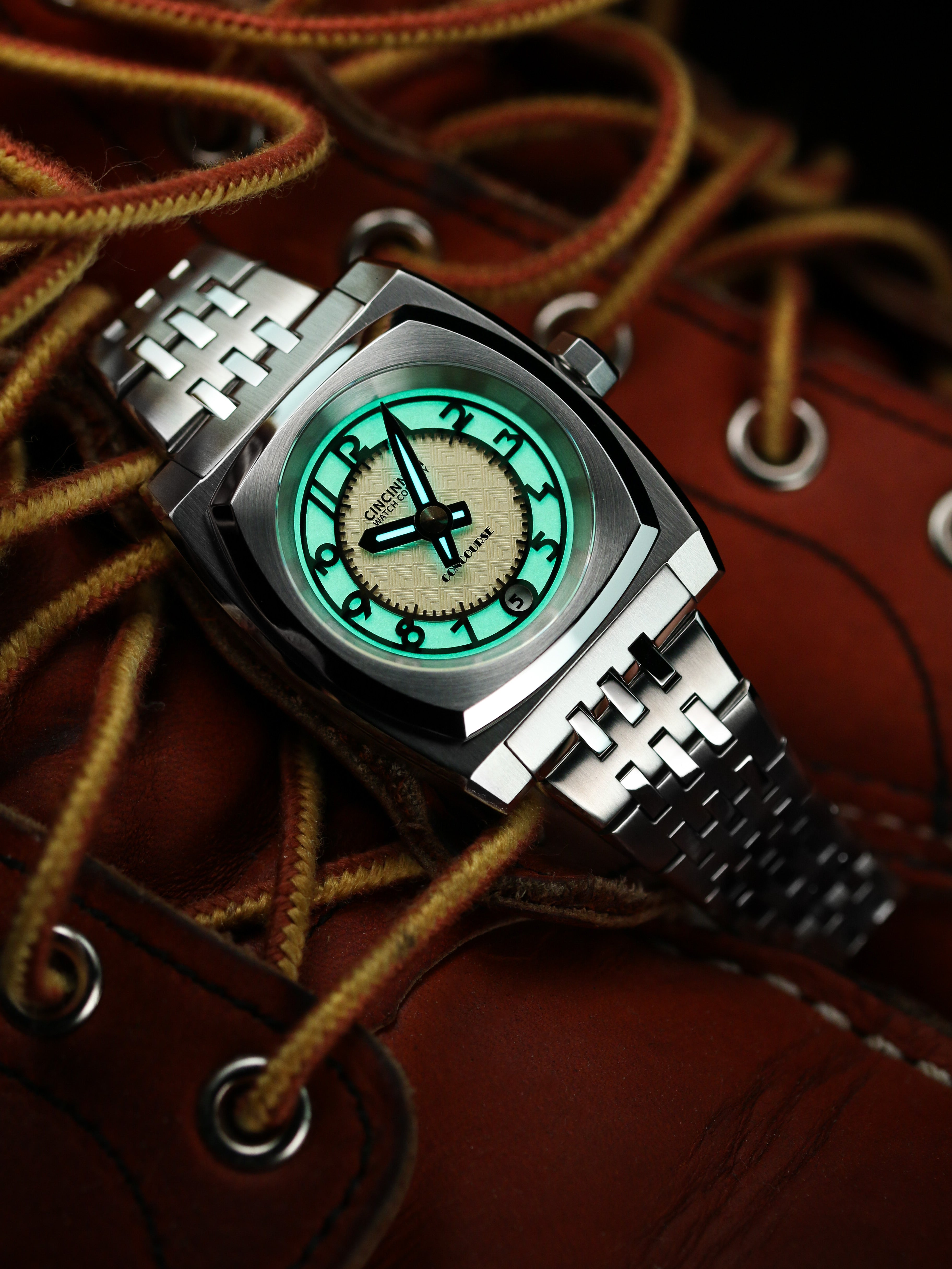 Buy Online Watches: Luxury Watch, Digital watch, Smartwatch | Shoppersstop